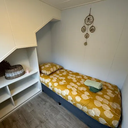 Aan Zee Met Dakterras Rust En 250 M アパート *