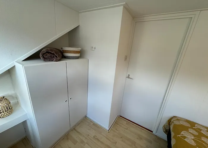 Appartement Aan Zee Met Dakterras Rust En 250 M *